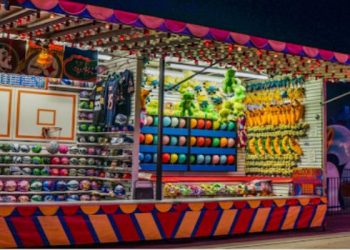 Fun games at kids zone in Noida