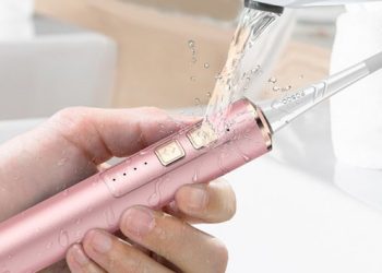 How is the apex electric toothbrush different from other toothbrushes?