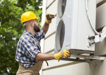 When to call an air conditioning replacement contractor Lake Zurich, IL?