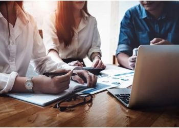 How to Get Found by Sales Headhunters on LinkedIn?