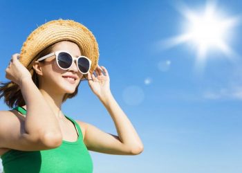 5 Reasons why Prescription Sunglasses are Important for your Eye Health