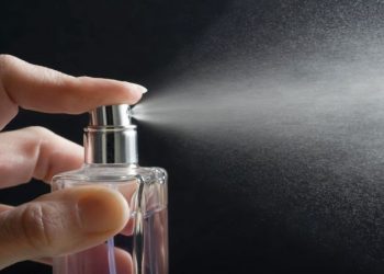 What Is the Difference Between Body Spray and Perfume?
