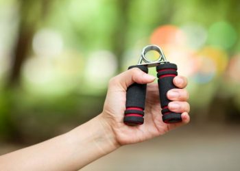4 INCREDIBLE BENEFITS OF USING GRIP STRENGTHENERS