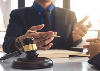 How to Find the Right Labour Lawyer