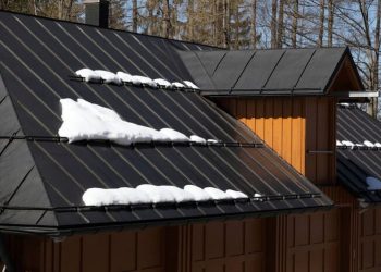 Metal Roof: Its Benefits During the Winter Season