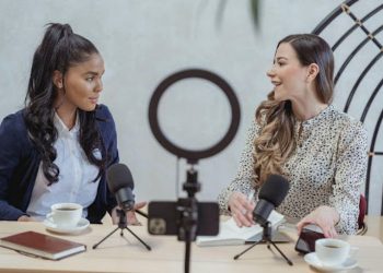 STREAM CHECKLIST 101: THE BEST LIVE STREAMING EQUIPMENT FOR 2022