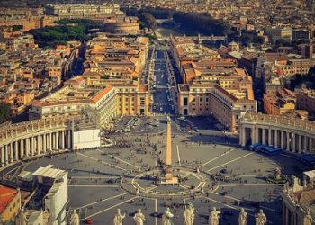 Tips to get the Vatican tickets to skip the line.