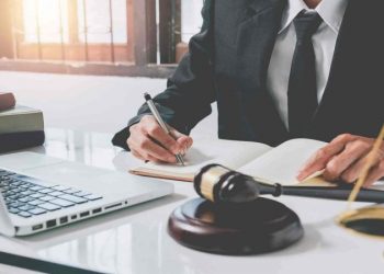 Why Is Search Engine Optimization Effective for Lawyers? 