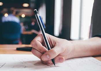 9 Things to Keep In Mind While Writing a Literature Review