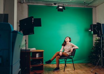 How to set up a green screen background studio at home- a simple guide 
