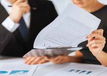 Various business contracts a contracts attorney can help with