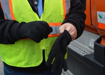 Why Do You Need Trucker Gloves and What to Look For?