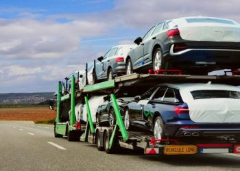 Auto Shipping: The Difference Between Brokers and Carriers