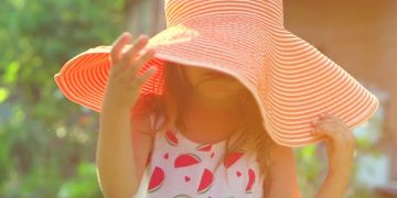 The Advantages of Wearing a Big Hat – Crucial Points That You Need to Know