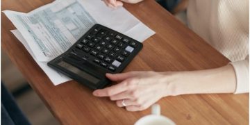 The Dos and Don’ts of Debt Management