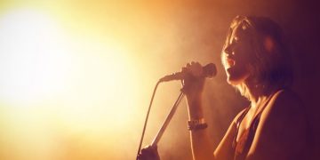 7 Steps To Become A Professional Singer
