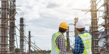 7 Strategies to Keep Large Construction Projects on Track 