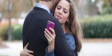How to Track My Girlfriend’s Location without Permission