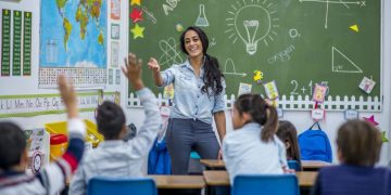 How to Become a Certified Teacher in Arizona?