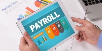 Why Small Businesses Should Outsource their Payroll Services
