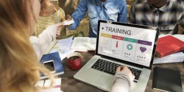 Advantages of Game-Based Learning for Employee Development Training 
