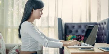 Discover How Sitting Affects Your Back And Shoulder Muscles
