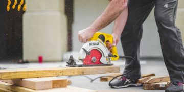 Protect Workforce: Steps to Reduce Dust in Your Workplace
