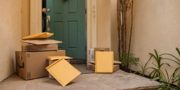 6 Facts About Porch Piracy that Every Shopper Should Know