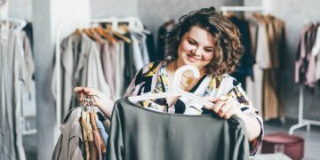 6 Ways To Accessorize Plus Size Clothing 