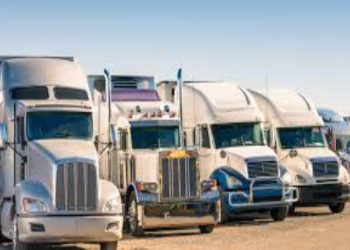 How to Become a Truck Driver in 2022