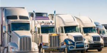 How to Become a Truck Driver in 2022