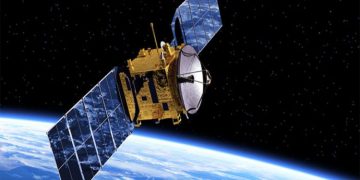 Pros and Cons of Satellite Services
