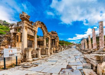 The ancient city of Ephesus Tour