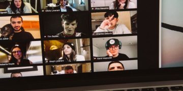 Tips on Creating a Professionally Made Background Photo and Setting for Video Conferencing