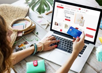 What you need to know before buying perfume online