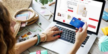 What you need to know before buying perfume online