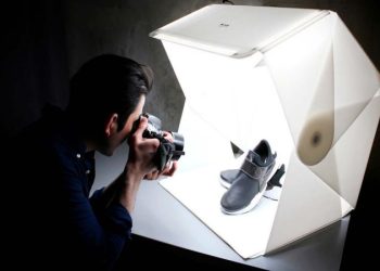 How do I change my product image in e-commerce?