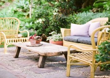 How to Maintain your Garden Furniture to Keep that Glossy Look