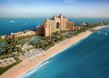 Top 7 Prestigious Seaside Ventures in Dubai