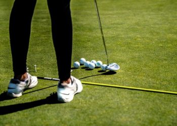 6 Beginner Golf Tips From Professional Players