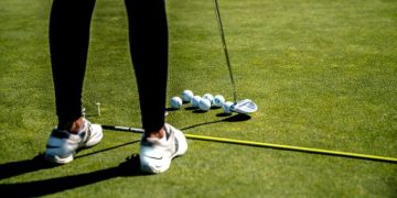 6 Beginner Golf Tips From Professional Players