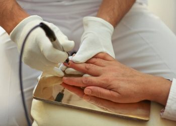 Exploring the Pros & Cons Of A Bioresonance Therapy