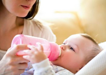 Top tips to help you buy an organic baby formula