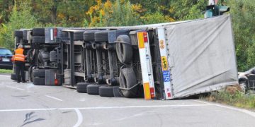 Usual Reasons of most trucking accidents in Utah