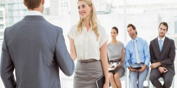 What is the best way to dress for a job interview?