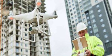 The Importance of Staying On Top of Technology as a General Contractor