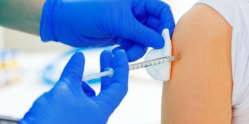 The Reasons Why Businesses Offer Flu Shots To Their Current Employees