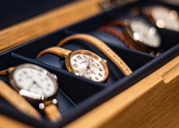 The Benefits of Owning a Luxury Watch