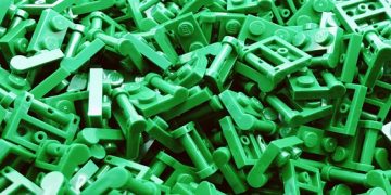 5 Common Injection Molding Problems & How to Avoid Them
