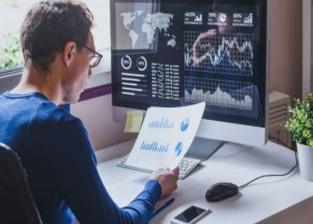 What does a Quantitative Analyst do?